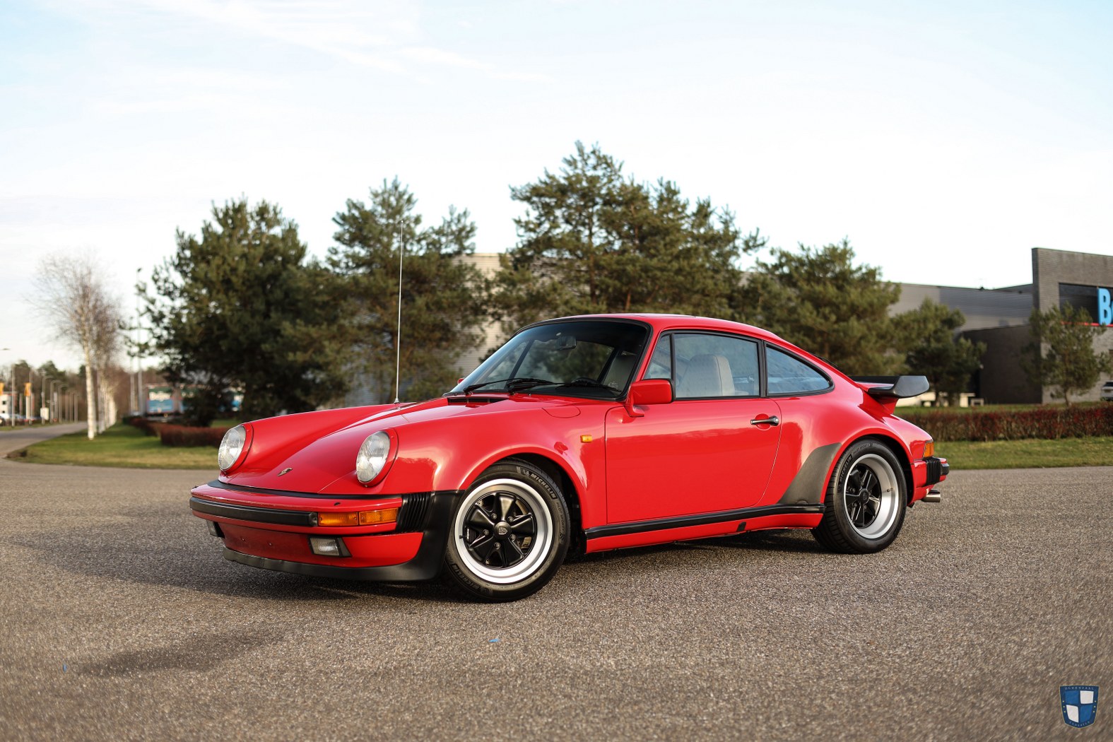 Klassieke auto -  BMW 1602 2002