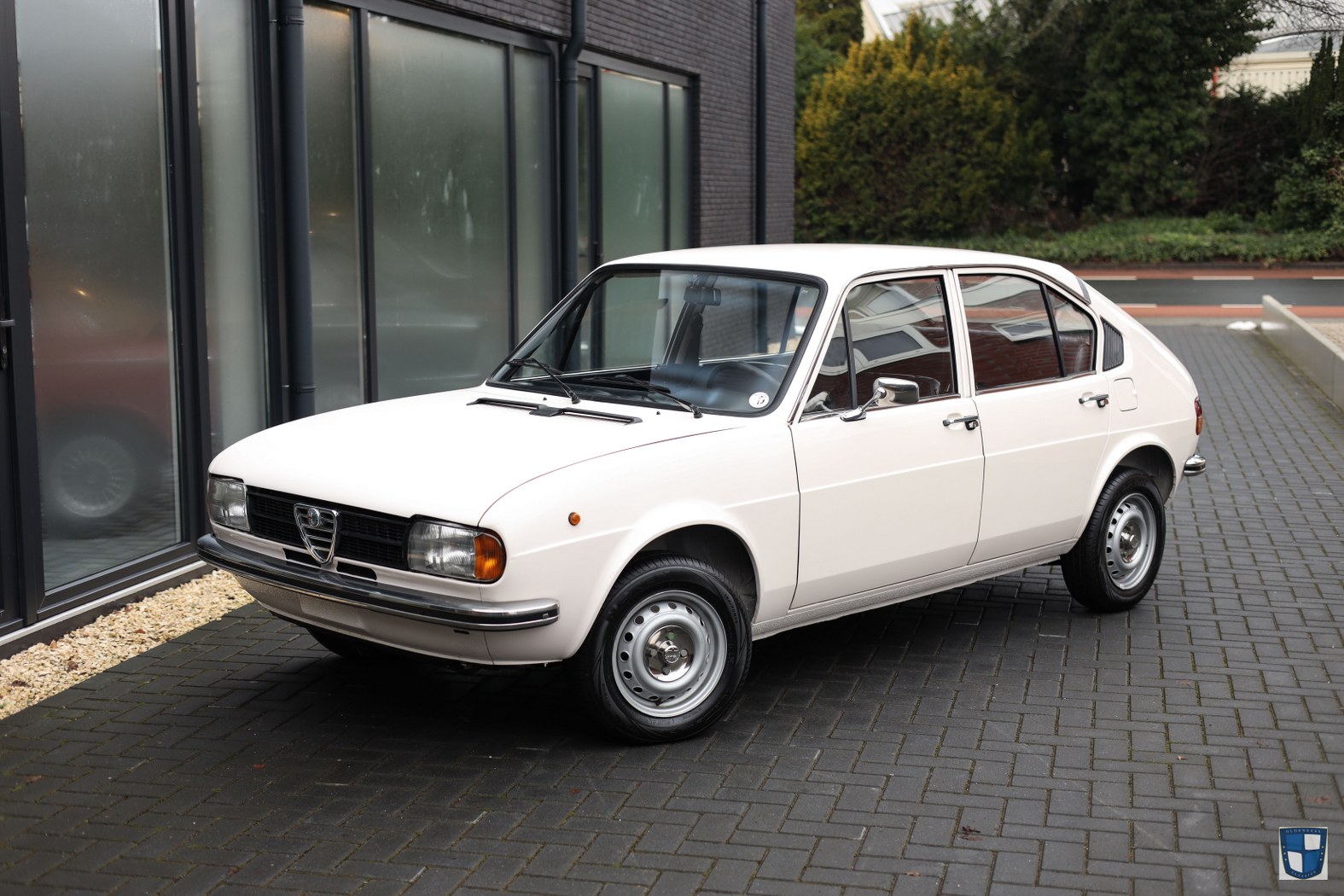 Klassieke auto -  BMW 1602 2002