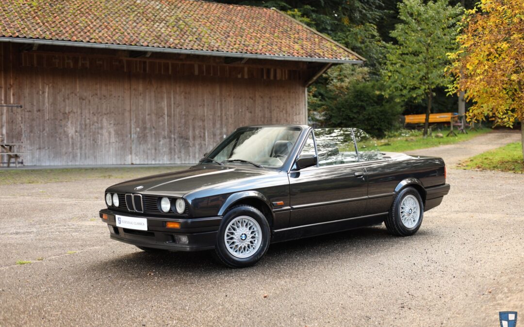 BMW 320i Convertible
