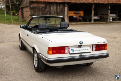 BMW 320i Cabriolet